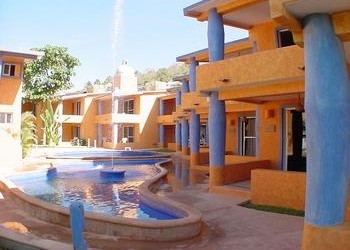 #10 Hotel Villa Mexicana
