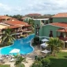 Blau Colonial