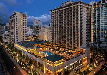 #6 Embassy Suites By Hilton Waikiki Beach Walk